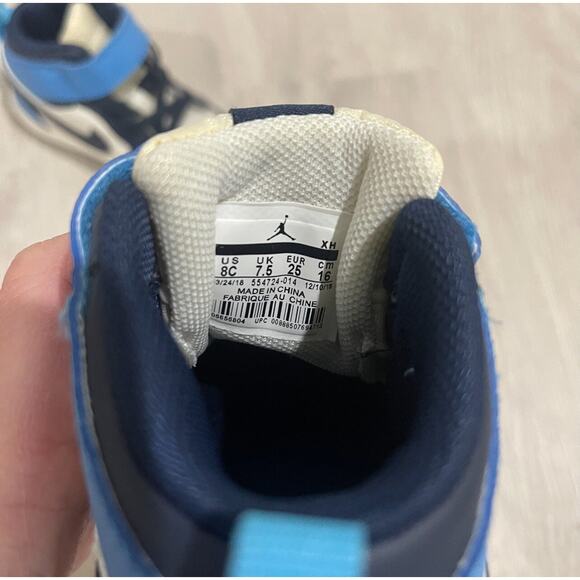 Authentic Nike AIR JORDAN 1 MID GS kid size 8c new never used - Picture 2 of 4